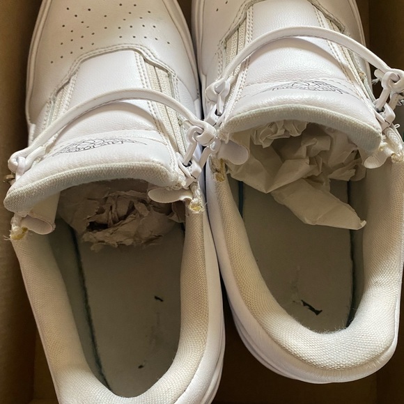 Air Jordan 1 Jester Low - Picture 6 of 9